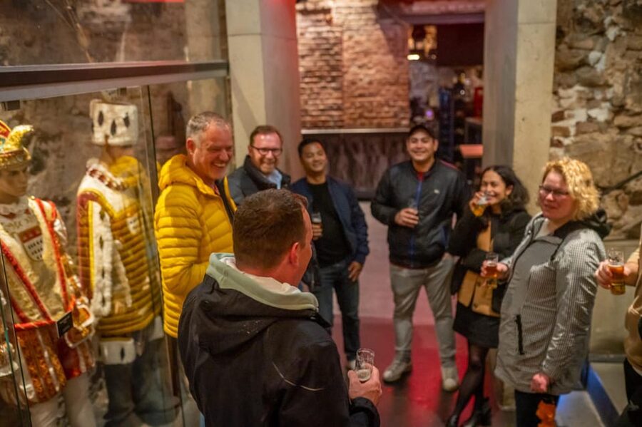 Informative and fun brewery tour in German, public - What Makes Kölsch Different