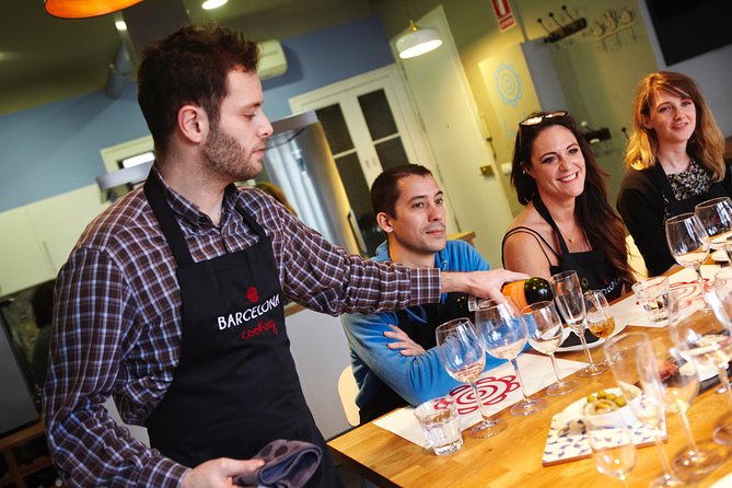 Interactive Paella & Market: Bottomless Wine & Rambla Views - Starting at La Rambla 58