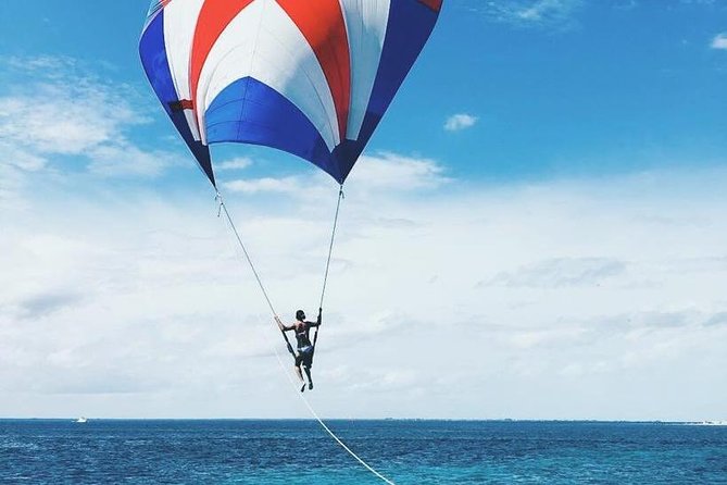 Isla Mujeres adventure by Catamaran. Snorkel, open bar and lunch - The spinnaker, weather permitting