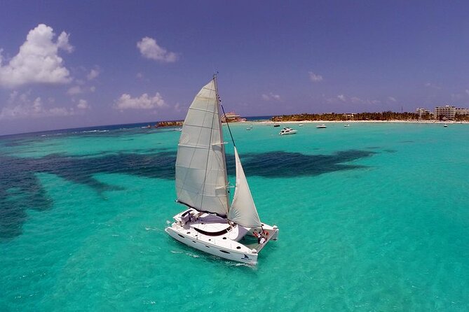 Isla Mujeres Catamaran, Open Bar & Optional Buffet and pick up - What the $39 Isla Mujeres cruise really includes