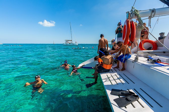 Isla Mujeres Catamaran, Open Bar & Optional Buffet and pick up - Two ways to experience Isla Mujeres