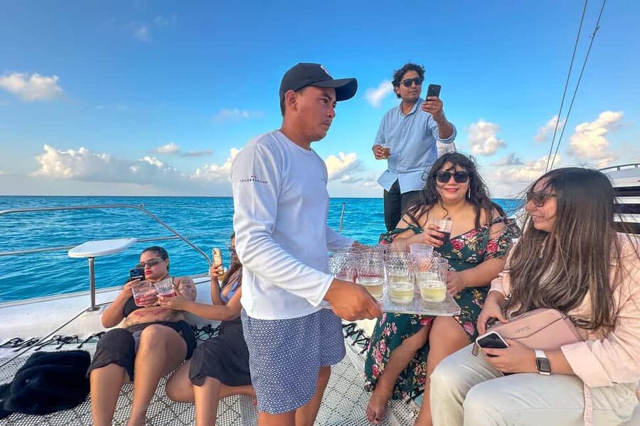 Isla Mujeres: Catamaran Ride with Open Bar, Snorkeling, and Lunch - Playa Norte, beach-club time, and lunch
