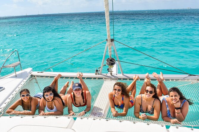 Isla Mujeres Catamaran Tour with Snorkel, Open bar and Transport - Who should choose this catamaran?
