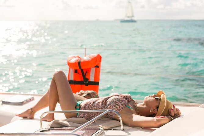 Isla Mujeres Catamaran Tour with Snorkel, Open bar and Transport - The catamaran ride is the real star