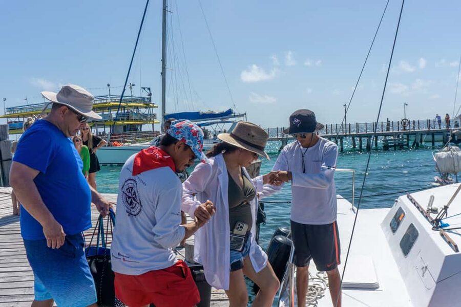 Isla Mujeres Catamaran Tour with Snorkeling & Open bar - Snorkeling at Arrecife El Meco and MUSA