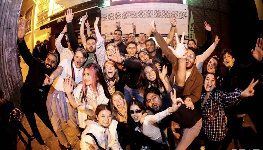 Istanbul: Party Pub Crawl with Party Bus - VIP entry and what that really means