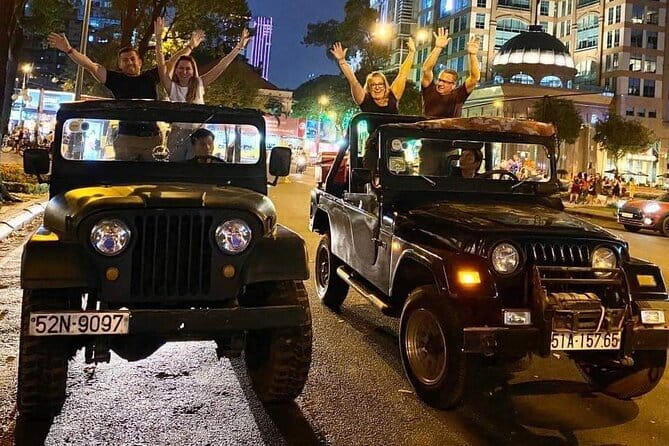 Jeep Tour Saigon By Night : FRESH SEAFOOD, STREET FOOD & SKY BAR - Banh xeo at Nguyen Thien Thuat apartment buildings