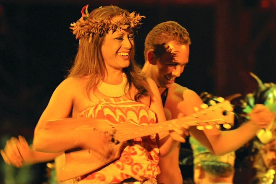 Kauai: Buffet Dinner with Open Bar and Luau Kalamaku Show - Is $179 a fair price?
