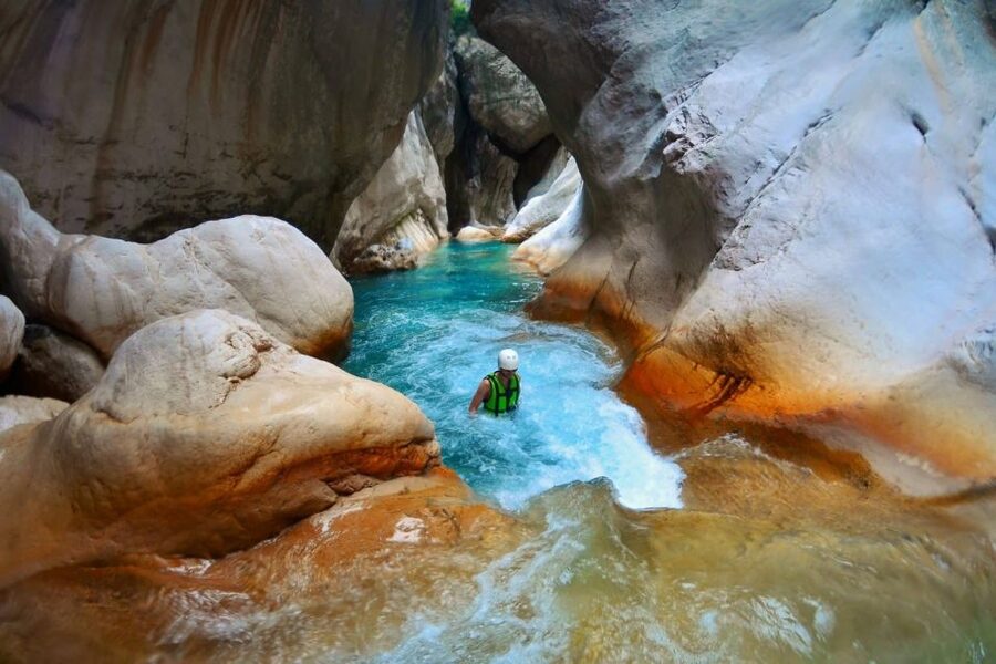 Kemer: Party Bus to Goynuk Canyon with Entrance Ticket - Walking the 4.5-kilometer canyon route