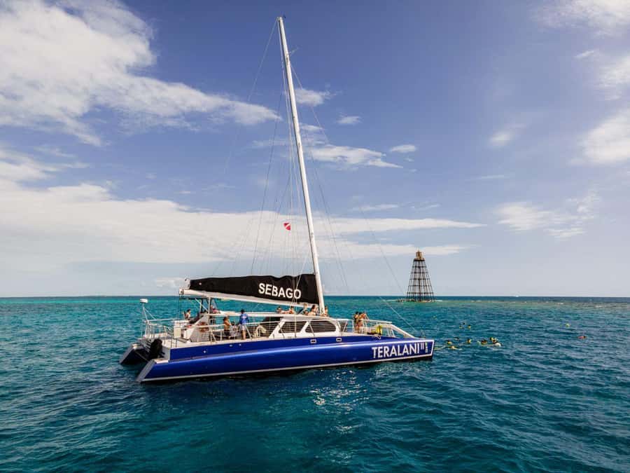 Key West: Catamaran Snorkel with Seafood Boil and Open Bar - The open bar and the rhythm of the afternoon