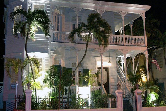 Key West Haunted Pub Crawl and Ghost Tour with Free T-Shirt - Robert the Doll adds a famous Key West legend