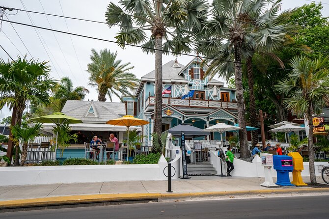 Key West: Haunted Pub Crawl Walking Tour - The Roost, Key West Theater, and the Artist House
