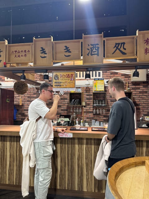 Kobe: Sake Brewery Tour with Tasting Sake - Hamafukutsuru: the most hands-on part