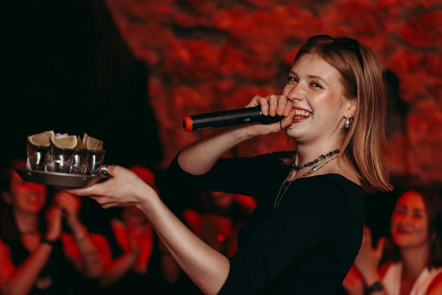 Krakow: 6 pm Tipsy Bar Tour With Karaoke+Twist (Thu-Fri-Sat) - Paying after the included drinks