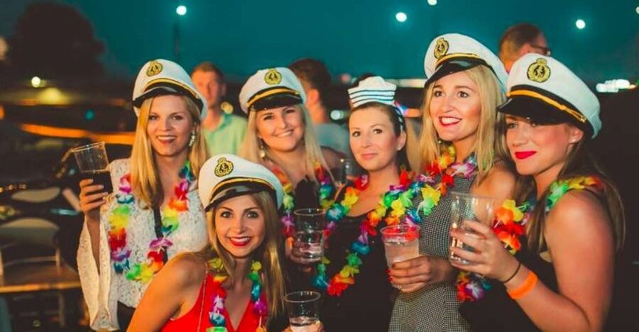Krakow: Boat Party with Unlimited Drinks - Starting beside the Vistula River at 5:00 or 8:00 PM
