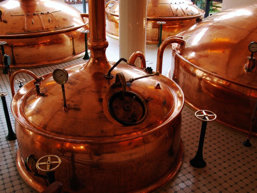 Krakow: Private Polish Beer Tasting Tour with a Beer-Expert - The two-hour Old Town tasting: seven beers and two venues