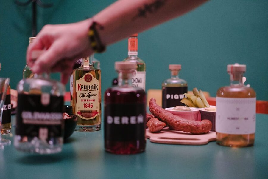 Krakow: Vodka Tasting in Hidden Bar - Why the food matters as much as the vodka