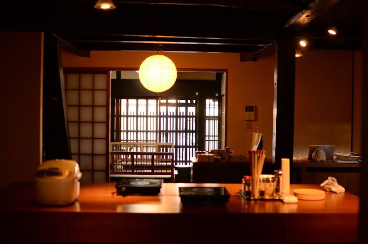 Kyoto: Afternoon Japanese Izakaya Cooking Class - The teaching style and group atmosphere