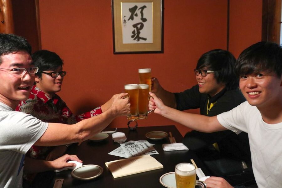 Kyoto : Bar Hopping Tour in Pontocho Alley at Night - Dietary needs, smoking, and access