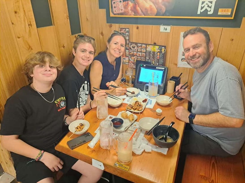 Kyoto: Izakaya Nightlife Tour with Local Guide - The first hour: food, beer, and local snacks