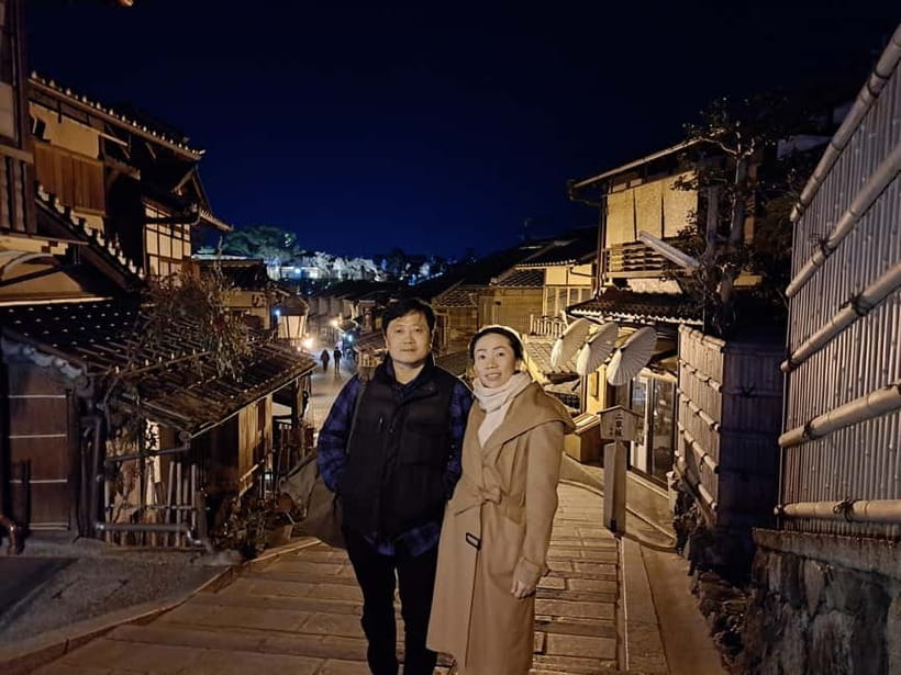 Kyoto: Izakaya Nightlife Tour with Local Guide - Hiro, the guide who shapes the experience