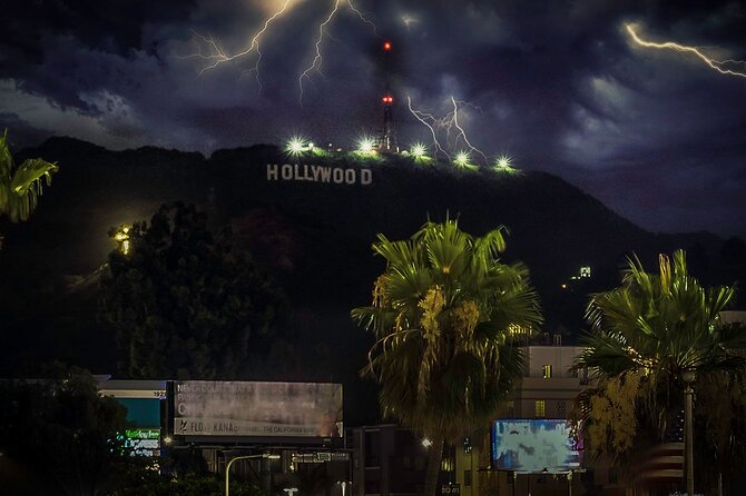 LA Ghosts Boos and Booze Haunted Pub Crawl - The guide can make or break the evening