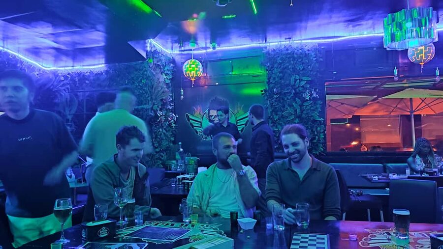 Las Palmas: Weekly Pub Crawl - Games that help strangers talk