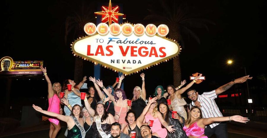 Las Vegas: Club Crawl by Party Bus w/ Free Drinks - Why this crawl works well for a first night in Vegas