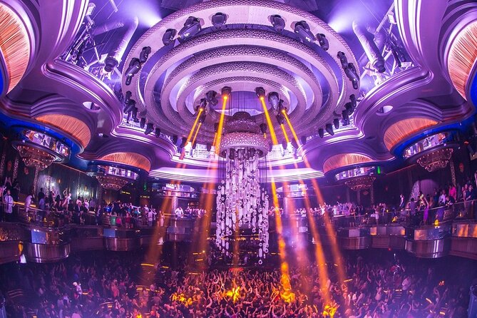 Las Vegas Club Crawl - Party Bus Tour - What happens at the starting venues