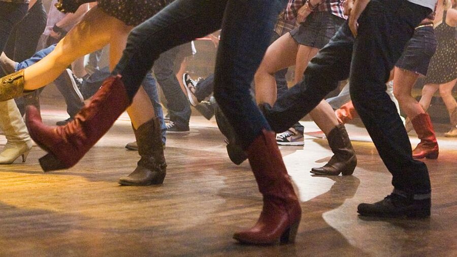 Las Vegas: Country Bar Crawl by Party Bus w/ Mixed Drinks - Riding the party bus between country bars