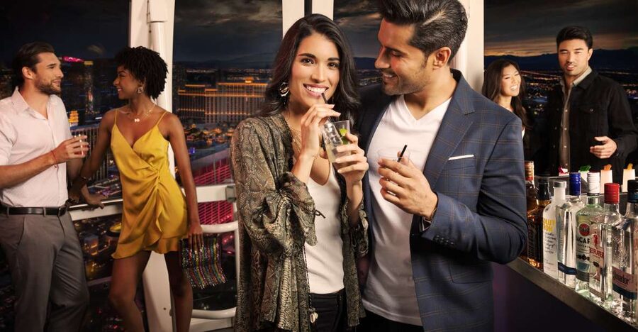 Las Vegas: High Roller Entry Ticket with In-Cabin Open Bar - The first few minutes: Strip views from a rising wheel
