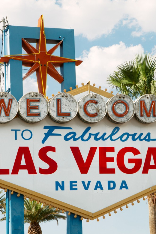 Las Vegas: Mobsters, Casinos, and Speakeasy Bar Crawl - Old Vegas begins outside the Plaza
