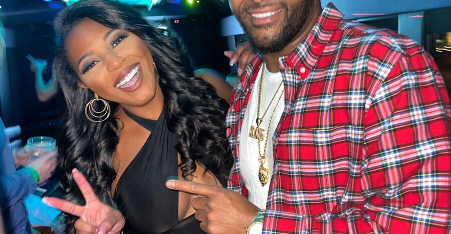 Las Vegas: Nightclub and Bar Crawl with Party Bus and Drinks - What VIP entry really means here