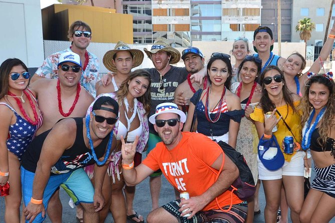 Las Vegas Nightclub or Pool Party Crawl with Luxury Party Bus - The party bus sets the tone
