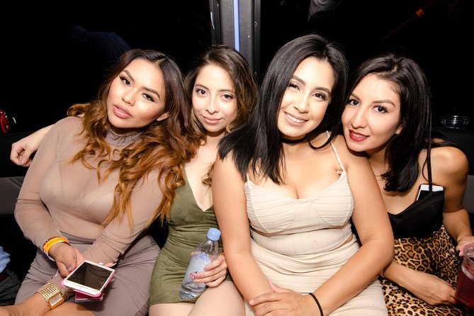 Las Vegas Nightclub or Pool Party Crawl with Luxury Party Bus - How the night usually unfolds