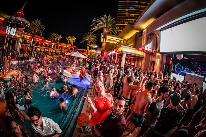 Las Vegas Nightclub VIP Entry with Party Bus - Meeting at Fontainebleau and entering LIV