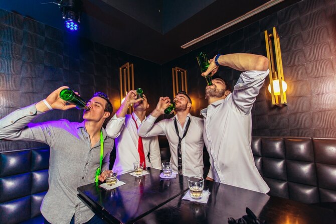 Las Vegas Party Bus Club Crawl - Skip-the-line access and drink savings