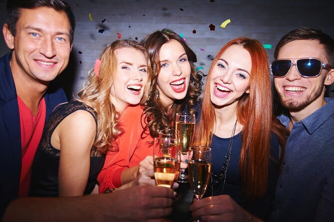 Las Vegas Party Bus Club Crawl - The hosts can make or break the night