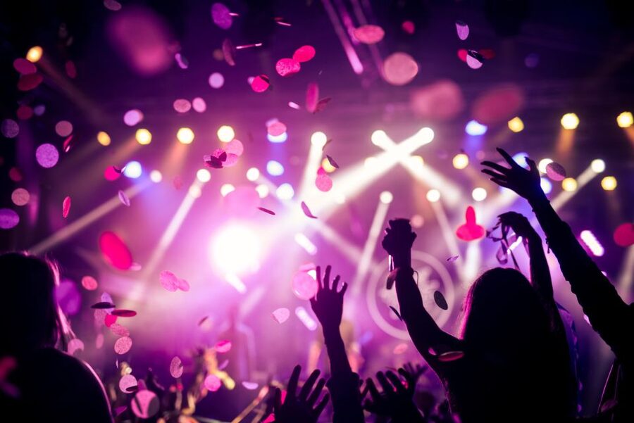 Las Vegas: Party Bus Nightclub Crawl - What the $54 Las Vegas crawl actually gives you