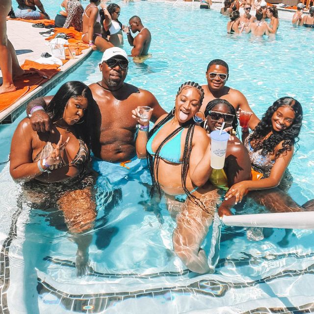 Las Vegas: Pool Crawl with Free Drinks on the Party Bus - Key things to know before you book