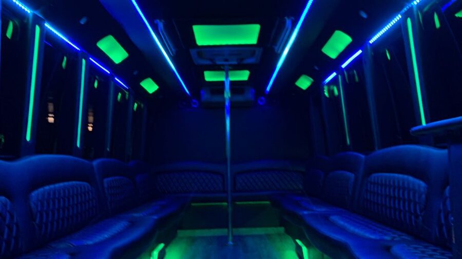 Las Vegas: Private Party Bus Tour Of Vegas Strip w Champagne - Who will enjoy this most?
