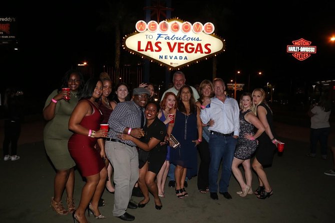 Las Vegas VIP Nightclub Party Bus Crawl - The party bus: fun atmosphere, limited bar