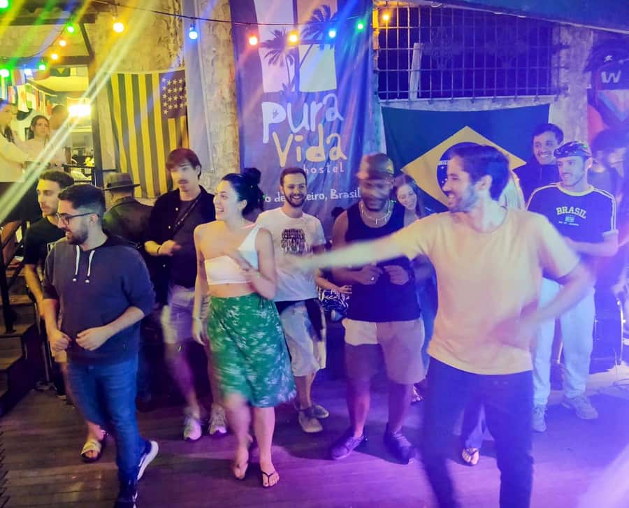 Latin Music Dance Class + DJs + 2 Free Drinks - Who should book this Rio night?