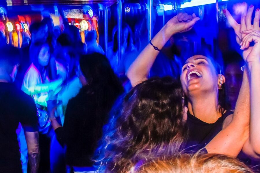 Lisbon: Disco Night Cruise with DJ and Open Bar - Key points to know before you book