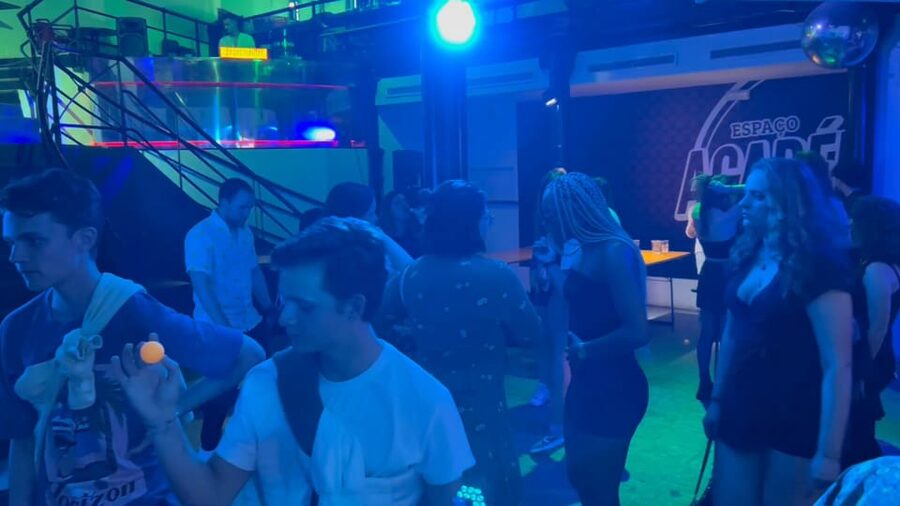 Lisbon Pub Crawl: Unlimited Drinks, Shots & V.I.P Club Entry - The night at a glance