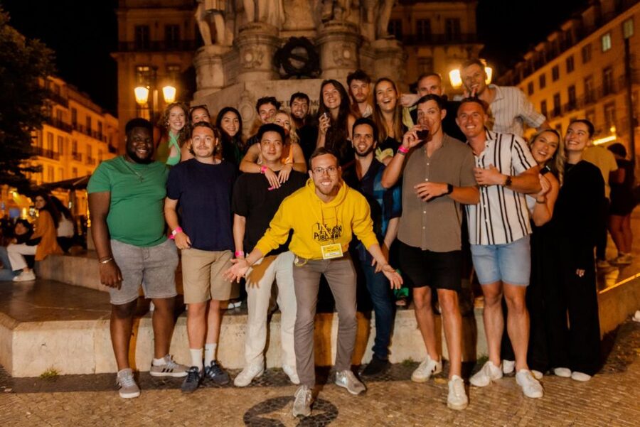 Lisbon: Pub Crawl with Open Bar, Shots & VIP Club Entry - How to pace the five-hour evening