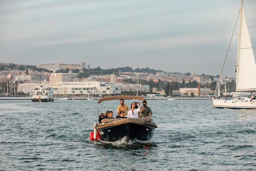 Lisbon: Relax in the Waves - Open Bar and Snacks at Sunset - Belém’s monuments from the river