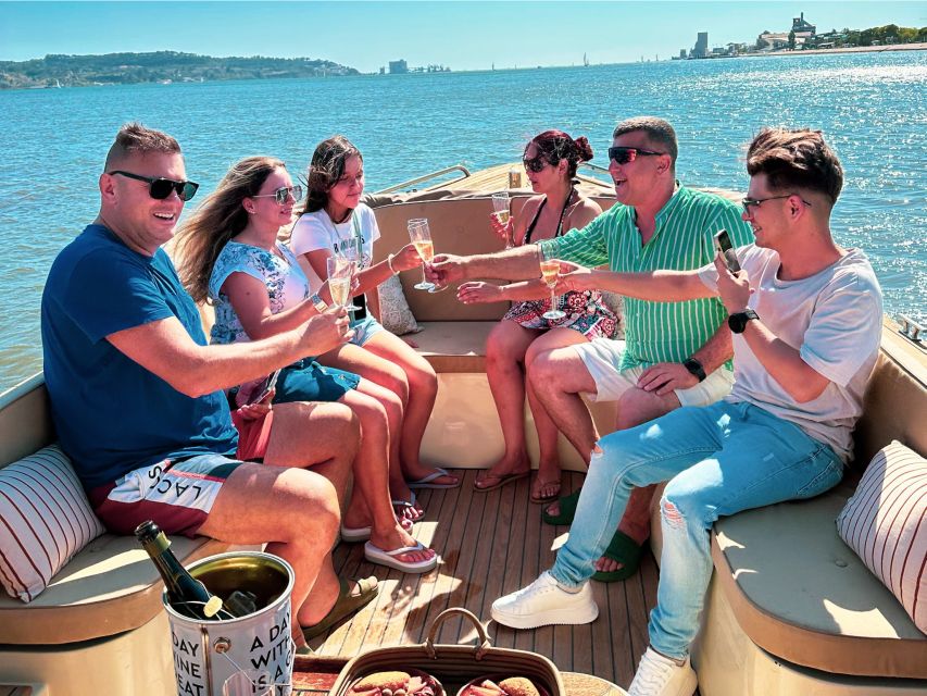 Lisbon: Relax in the Waves - Open Bar and Snacks at Sunset - What $28 buys you on the water
