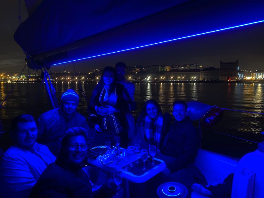 Lisbon: Sailboat Tour w/ Local Guide and Open Bar Green Wine - Almada and the wide-open middle of the ride