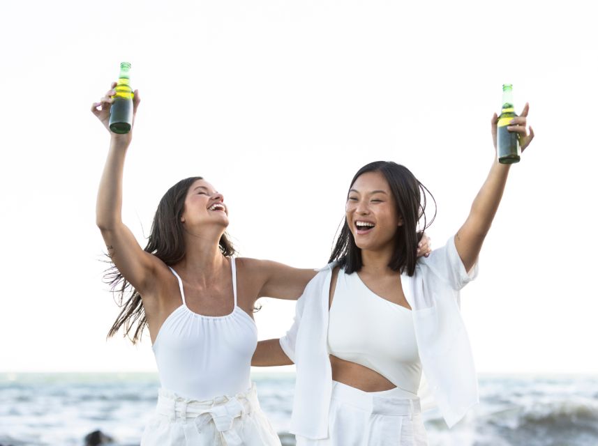 Lisbon: Sunset Boat Party Cruise with DJ and Open Bar - When the DJ takes over